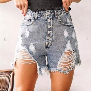 Ultra High Rise Short
SIGNATURE 8